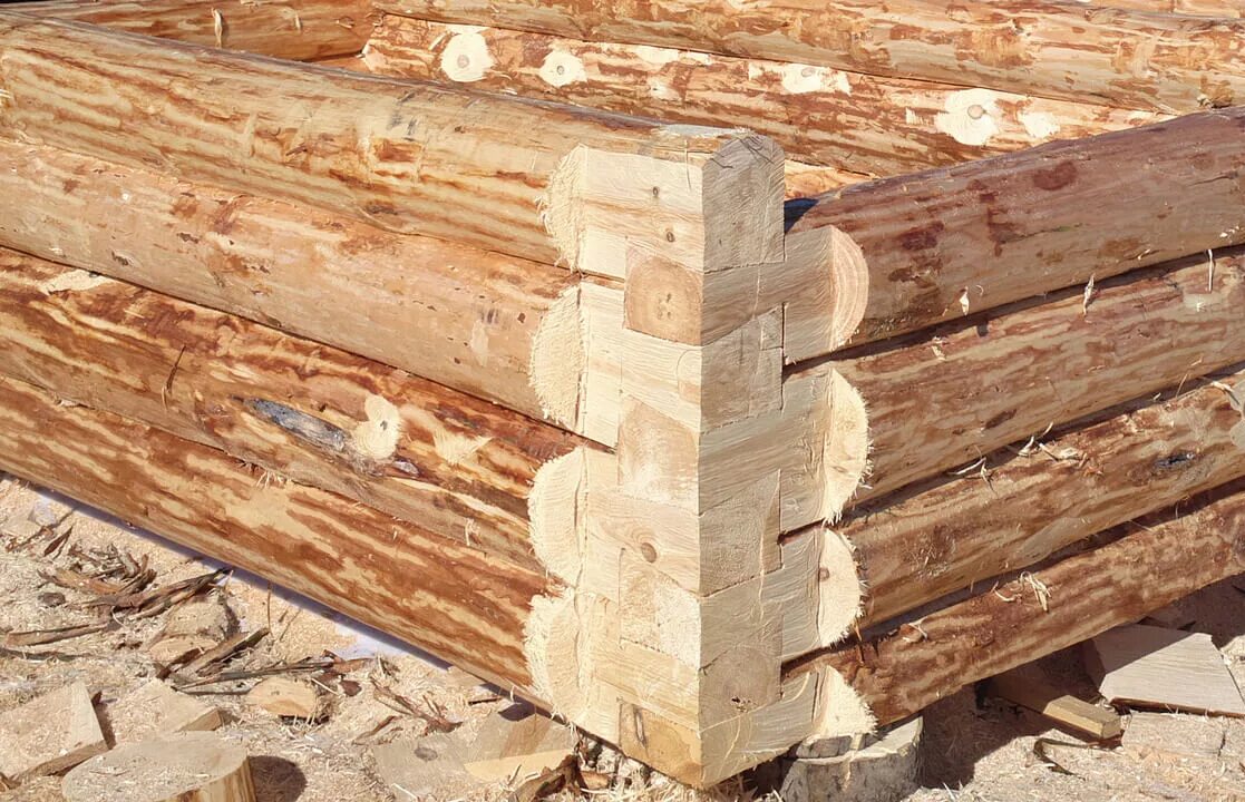 Углы срубов. Сруб в лапу. Сруб в лапу. Сруб в лапу. Рубка в лапу.