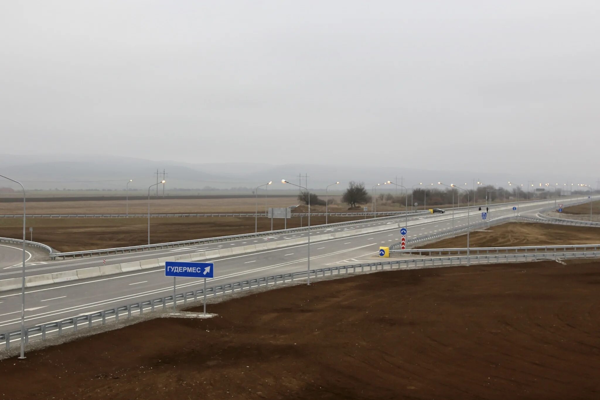 Дорога гудермес. Дороги в грозном. Трасса махачкала грозный. Р-217 кавказ. Гудермес дороги.