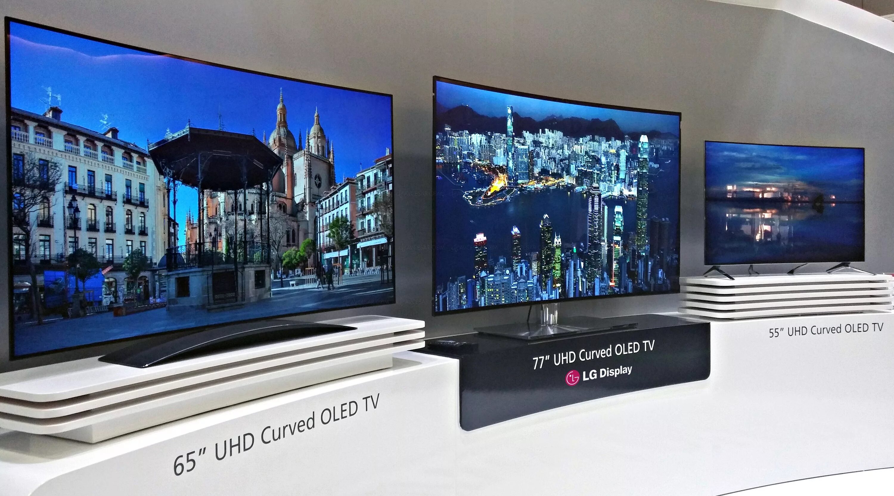 Телевизор самсунг нижний новгород. LG TV 2021. Телевизоры LG 2021 модельного года. LG OLED 2023. Samsung Smart TV 2021.