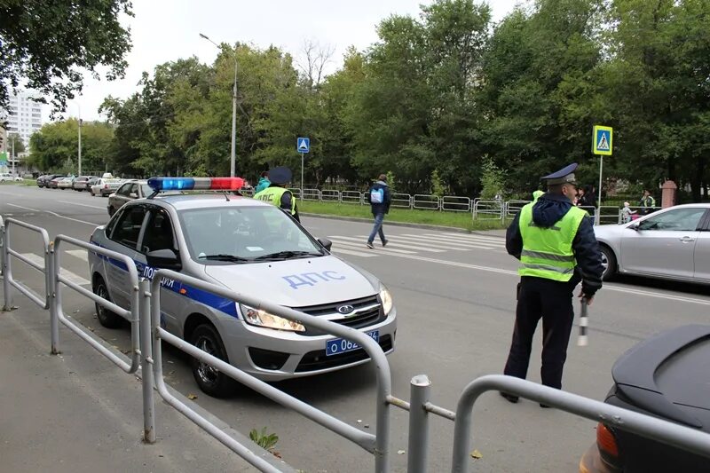 Экзамен гибдд челябинск. ГИБДД Челябинск. ДПС Челябинской области. Областное ГАИ Челябинск. Машина ДПС В Челябинская область.