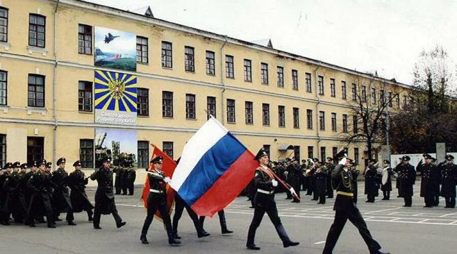 Ракетное училище ярославль. Коммерческое училище ленина уфа. 26 училище ярославль. Здания коммерческого училища краснодар. Собинова 26 ярославль.