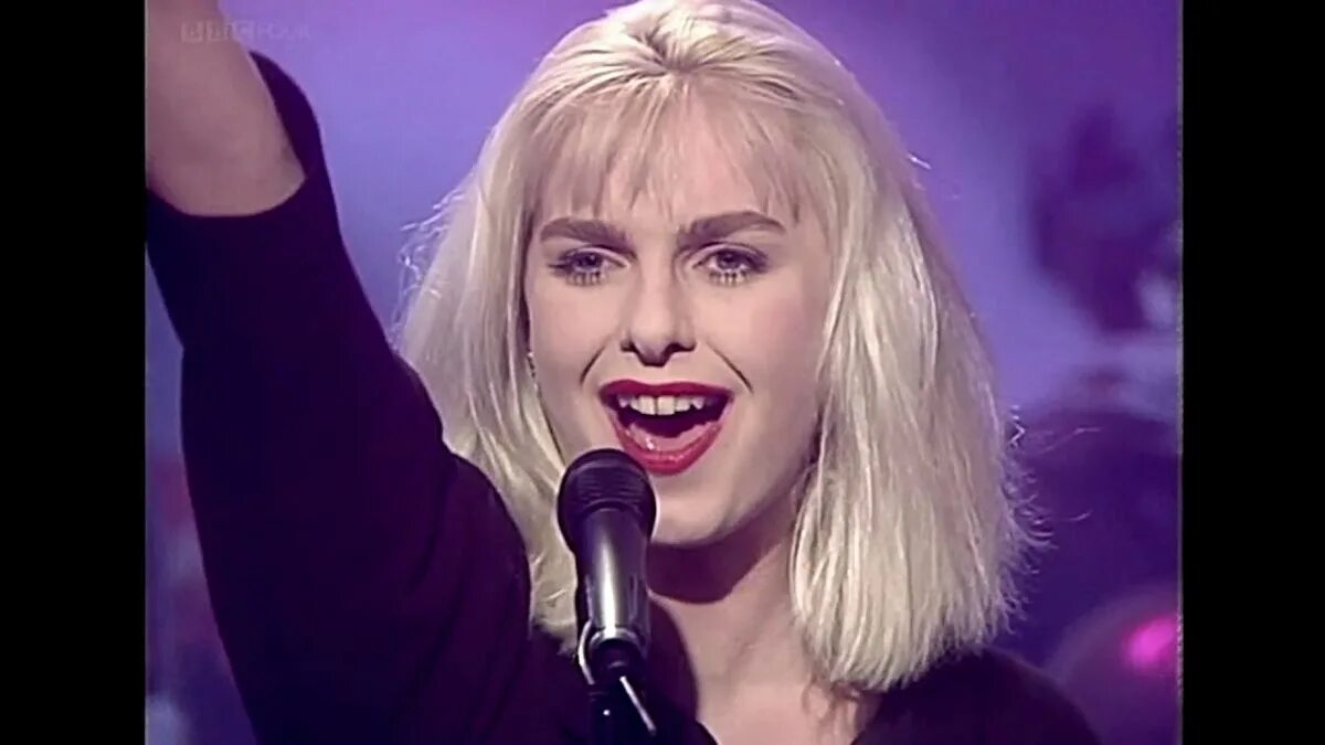 Песня sam brown. Сэм Браун. Сэм Браун певица. Sam Brown (1988). Сэм Браун певица фото.