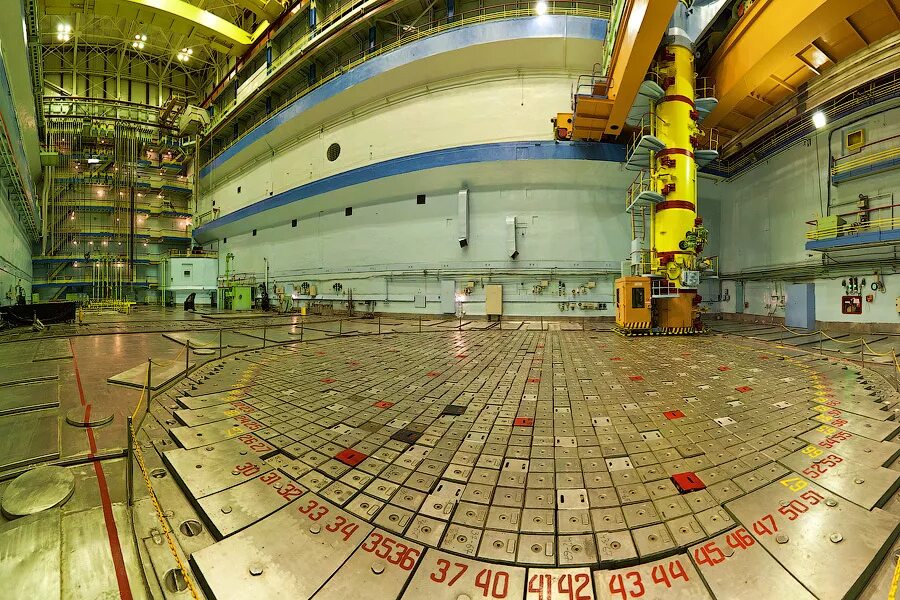 Атомная станция аэс чернобыль. Курская аэс реакторный зал. Чернобыль аэс саркофаг. Чернобыль припять аэс. Саркофаг чаэс 2020.