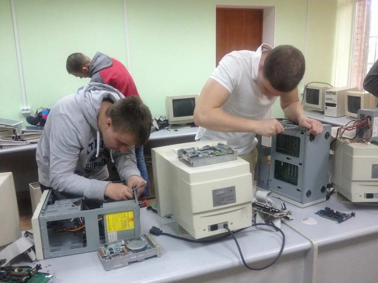 колледж электроники дистант. лаборатория робототехники. электроника техникум. электроника техникум. спб гб поу "колледж электроники и приборостроения".