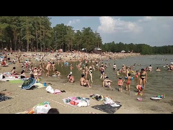 Пляж пруд лесной тюмень. Пляж муллаши тюмень. Пляж пруд лесной тюмень. Пруд лесной тюмень. Верхний бор тюмень озеро.