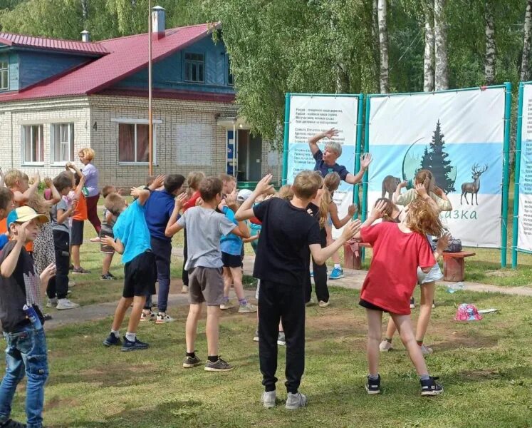 Дол лесная сказка новгородская область. Дол лесная сказка новгородская область. Лесная сказка лагерь старая русса. Лагерь арт старт. Лесная сказка лагерь старая русса.
