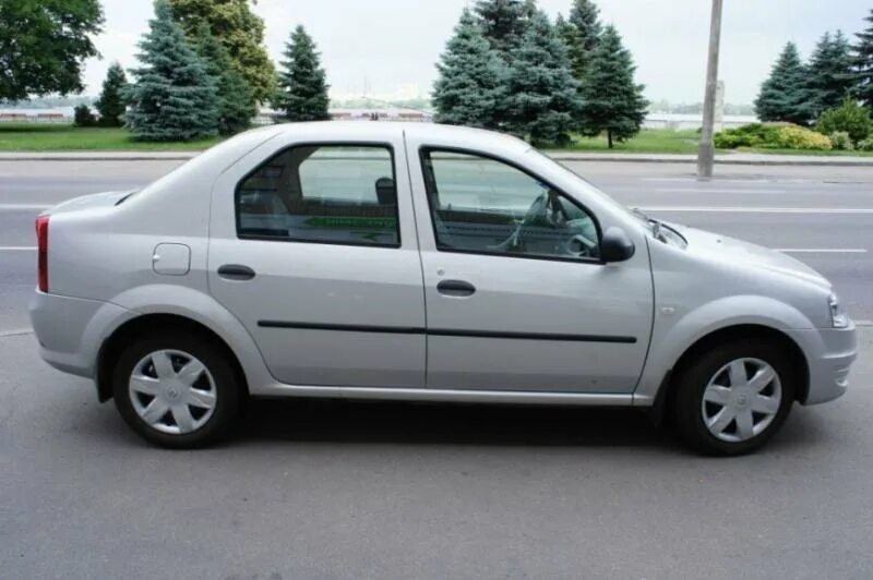 Renault logan тринадцатого года. Renault logan 2013 2. рено логан 2013. машина рино лого 13 года. 6 2013 года.