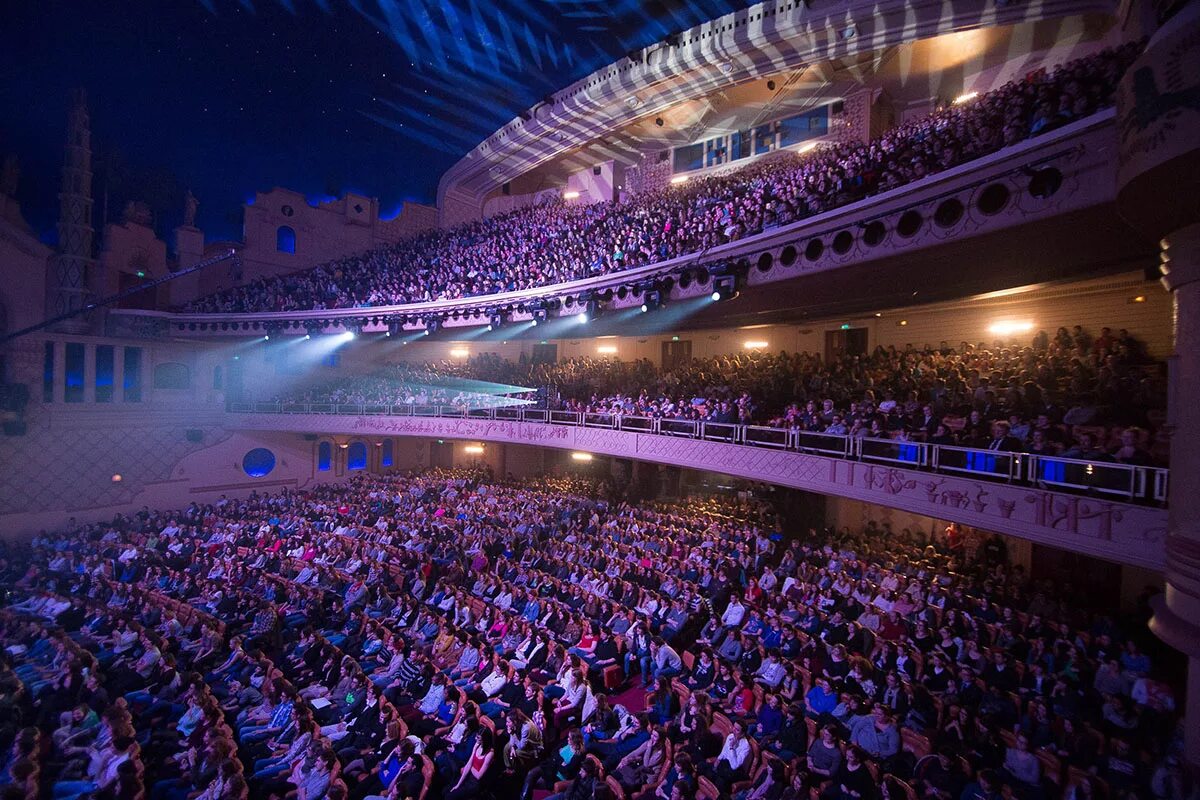 Концертные залы парижа. Гран рекс Париж. Legrand Rex Paris. Гран-рекс кинотеатр Париж. Кинотеатр рекс в Париже.