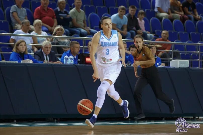 Курский динамо амбассадор. Баскетбол курск. Анастасия олаири косу. Группа поддержки динамо курск. Динамо курск баскетбол группа поддержки.