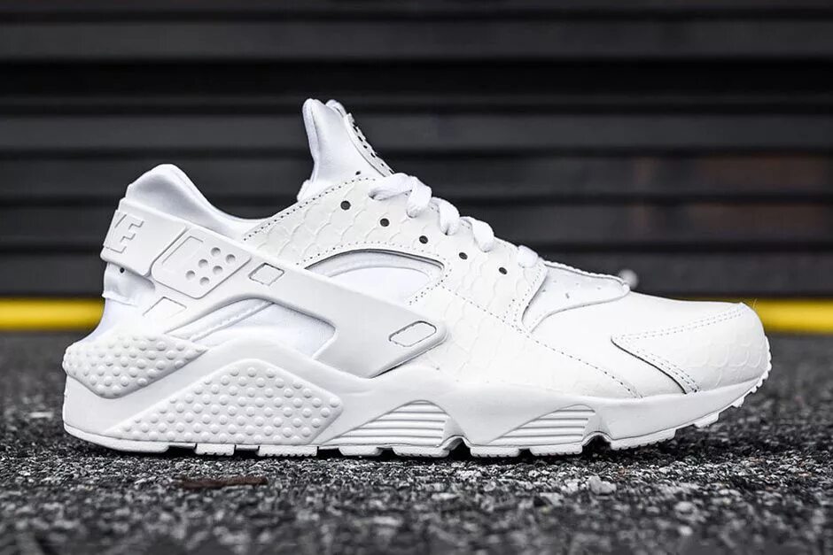 Найк Эйр хуарачи. Nike Air Huarache White. Найк хуарачи белые. Nike Air Huarache Run Ultra White.