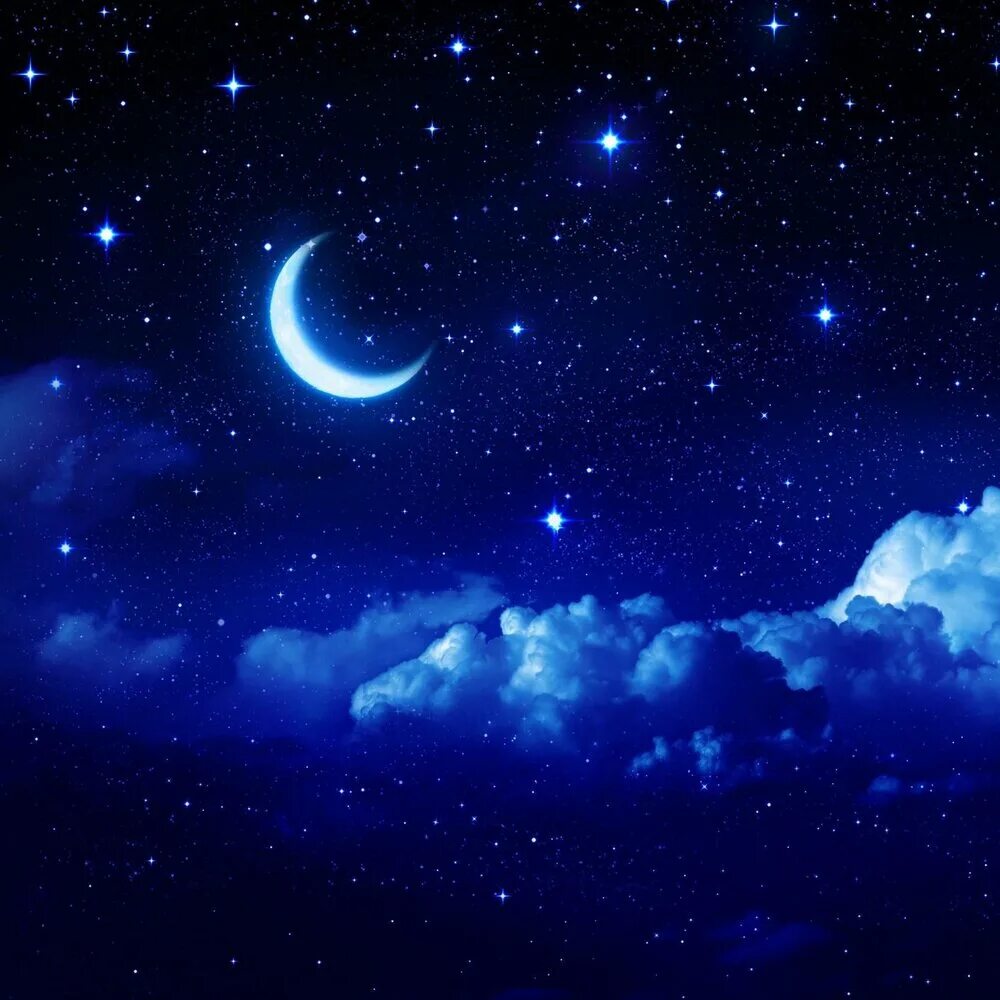 Ночное небо. Звездное небо с луной. Красивая ночь. Небо ночью. Звездное небо месяц