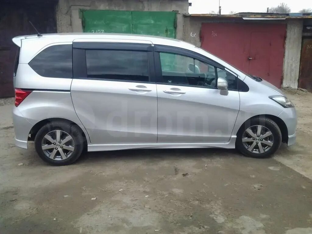 Honda freed 2009. Honda freed левый руль. Хонда Фрид 2010 год. Хонда Фрид с левым рулем название.