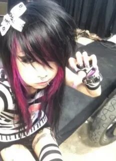 Эмо лесбияндық фотосуреттер