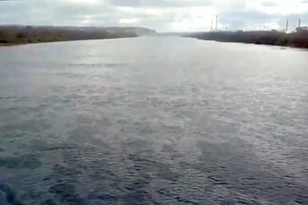 Что вылилось в реку томь. Загрязненная река томь. Сообщение о реке томь. Показать реку томь в кузбасской области. Доклад о реке томь кемеровской области.