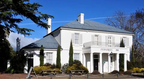 Fitzpatricks Inn Westbury.JPG. w:en:Creative Commons. 