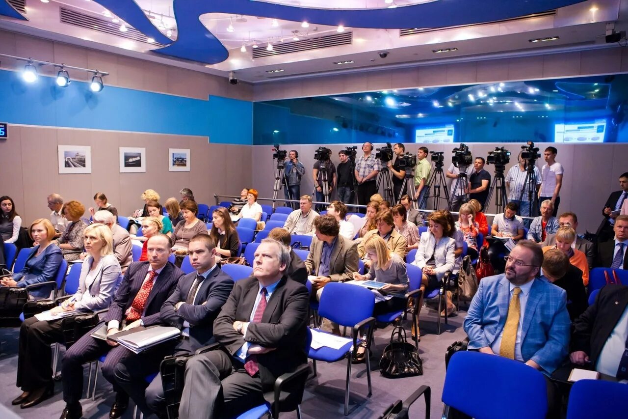 Конференция. Деловые мероприятия. Конференция предпринимателей. Фотографии с конференции. Очень интересная конференция.