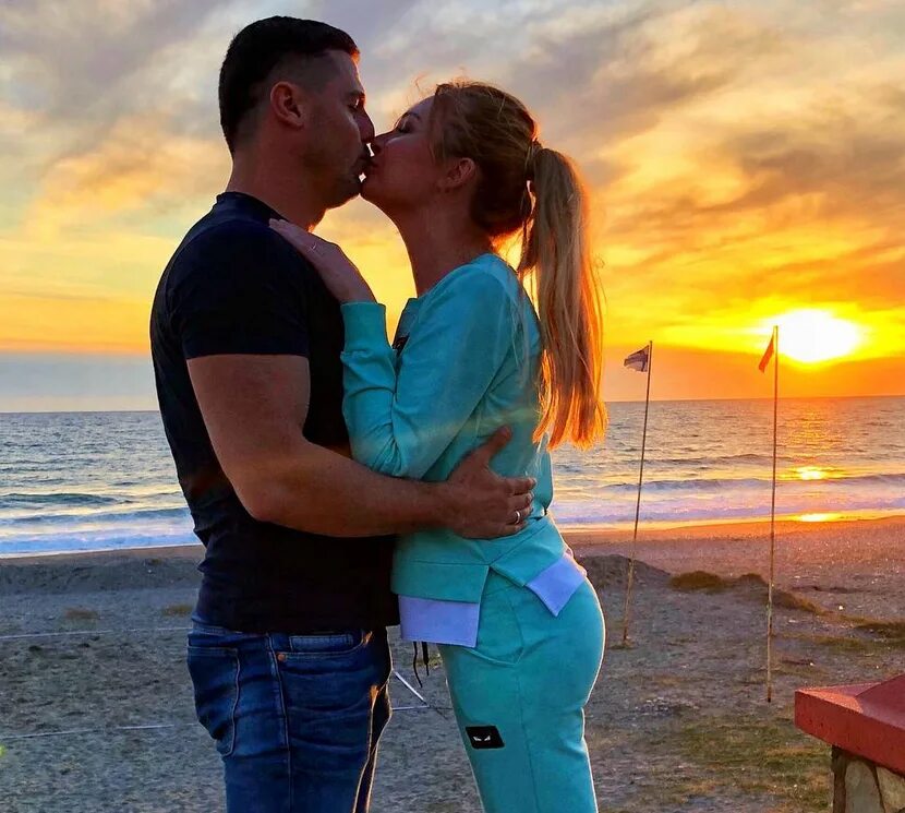 Пынзарь последние новости 2023. Пынзарь последние новости 2023. Даша и сергей пынзарь. Даша пынзарь семья. Семья пынзарь 2021.