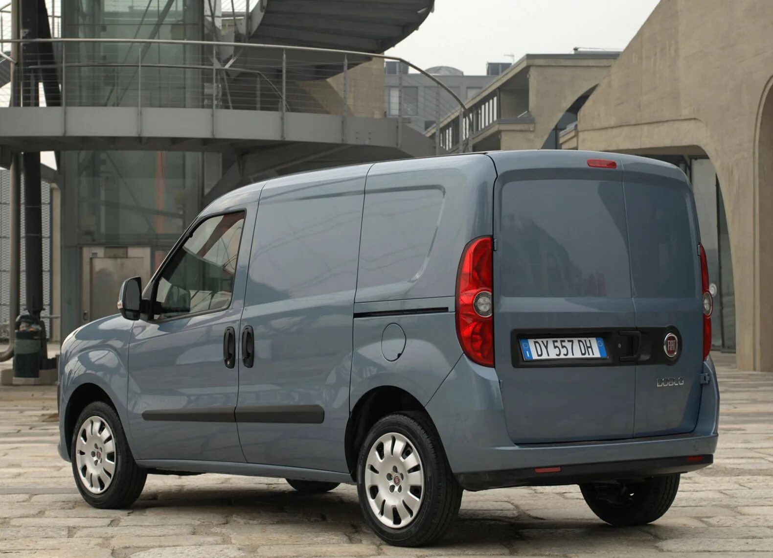 Fiat doblo 2020. Фиат карго. Фиат карго. Фиат добло карго. Fiat doblo cargo cargo.