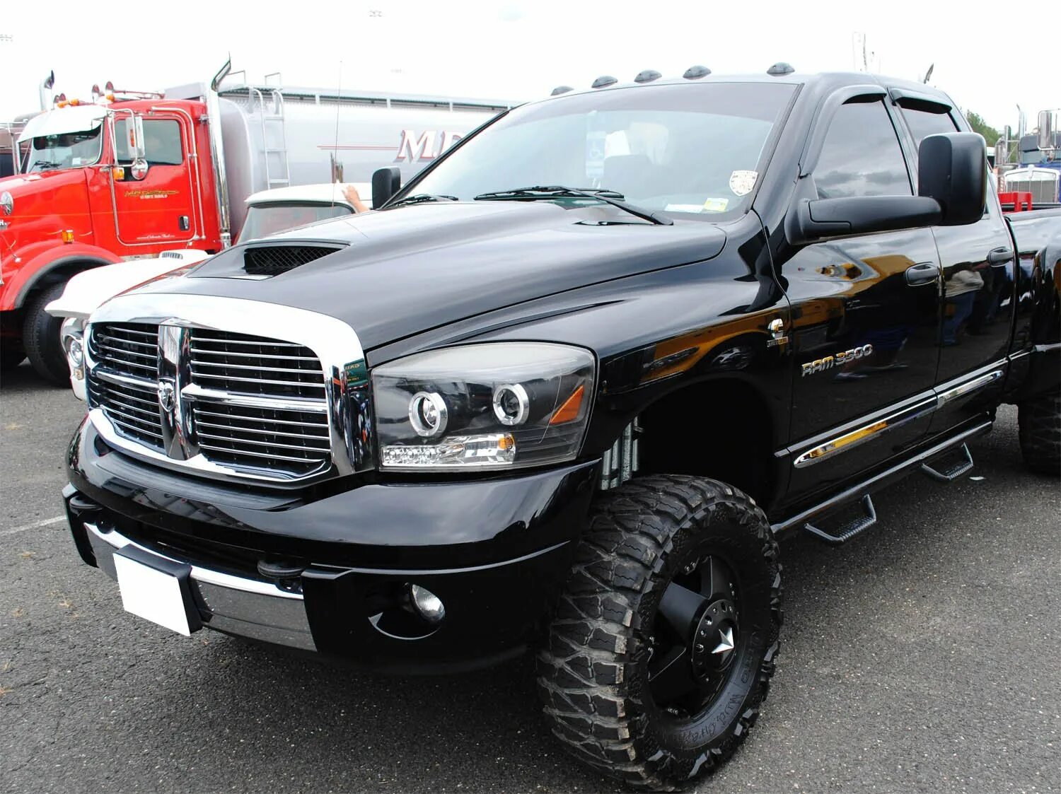 Dodge Ram Pickup 3500. Dodge Ram 3500 Custom. Dodge Ram 3500 чёрный. Dodge Ram 3500 Tuning.