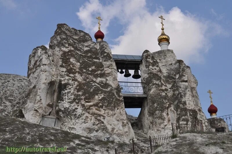 Костомарово воронежская область монастырь. Спасский храм костомарово. Костомарово воронежская область монастырь. Люблинская 2 костомарово. Храм костомарово воронежская область.