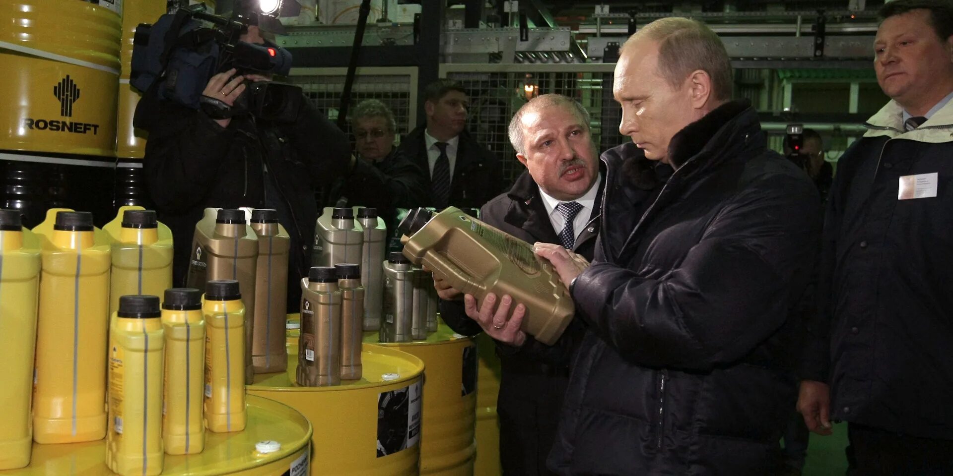 Самарский завод масел и присадок. Масло нзмп. Экспо волга нефтедобыча выставка. Директор анхк роснефть. Завод масел и присадок новокуйбышевск.