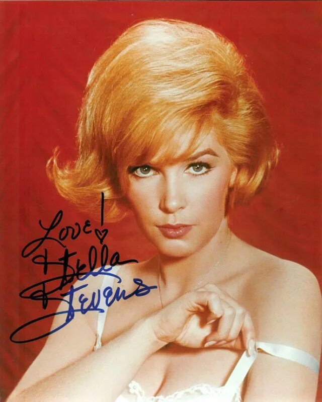 Blonde classics. Stella Stevens 1990.