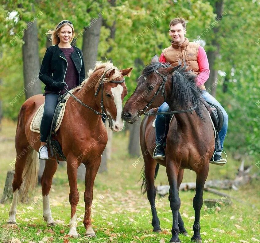 Девочки кск. Прогулка на лошадях. Конная прогулка. Верховая прогулка на лошадях. Прогулки верхом.