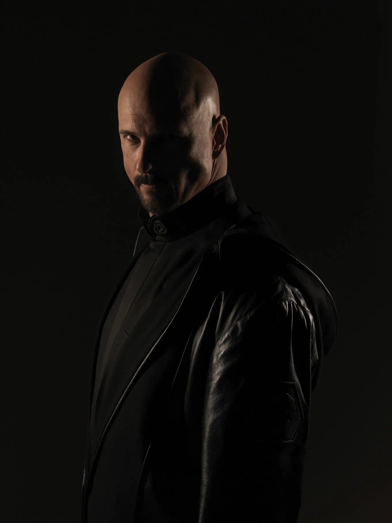 Кейн лидер братства нод. Josh holloway command & conquer 3: tiberium wars. Линч из кейн и линч. Command and conquer 3 tiberium wars кейн. Кейн братство нод.