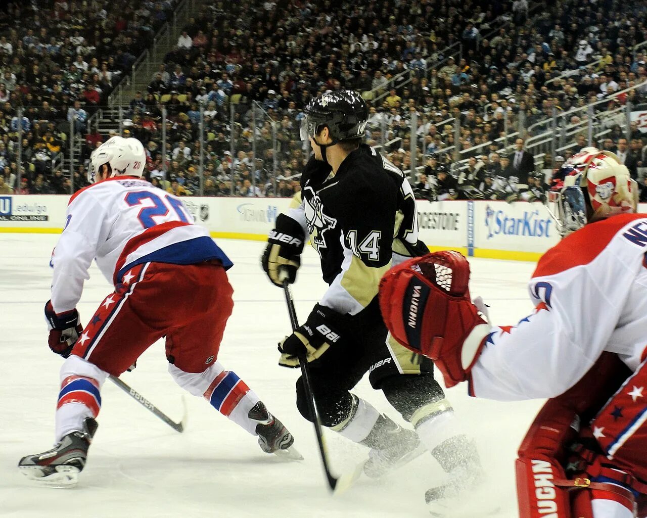 Kunitz Chris Hockey. Шайба для хоккея. Хоккей Вики. Хоккейный экран. Хоккей с шайбой википедия