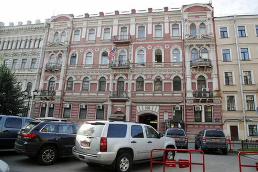 Консульство индии в санкт петербурге. Американское посольство в санкт-петербурге. посольство америки санкт петербурге. консульство сша фурштатская. генеральное консульство великобритании в санкт-петербурге.
