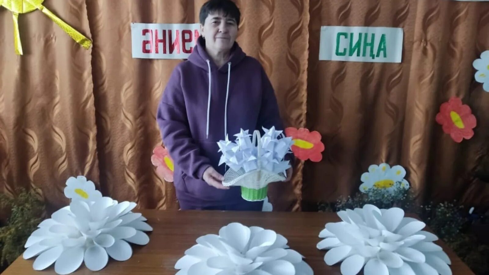 Белый цветок благотворительная акция. Акция белый цветок поделки в садик. Акция белый цветок поделки в школу. Поделки ко дню семьи. Акция белый тюльпан.