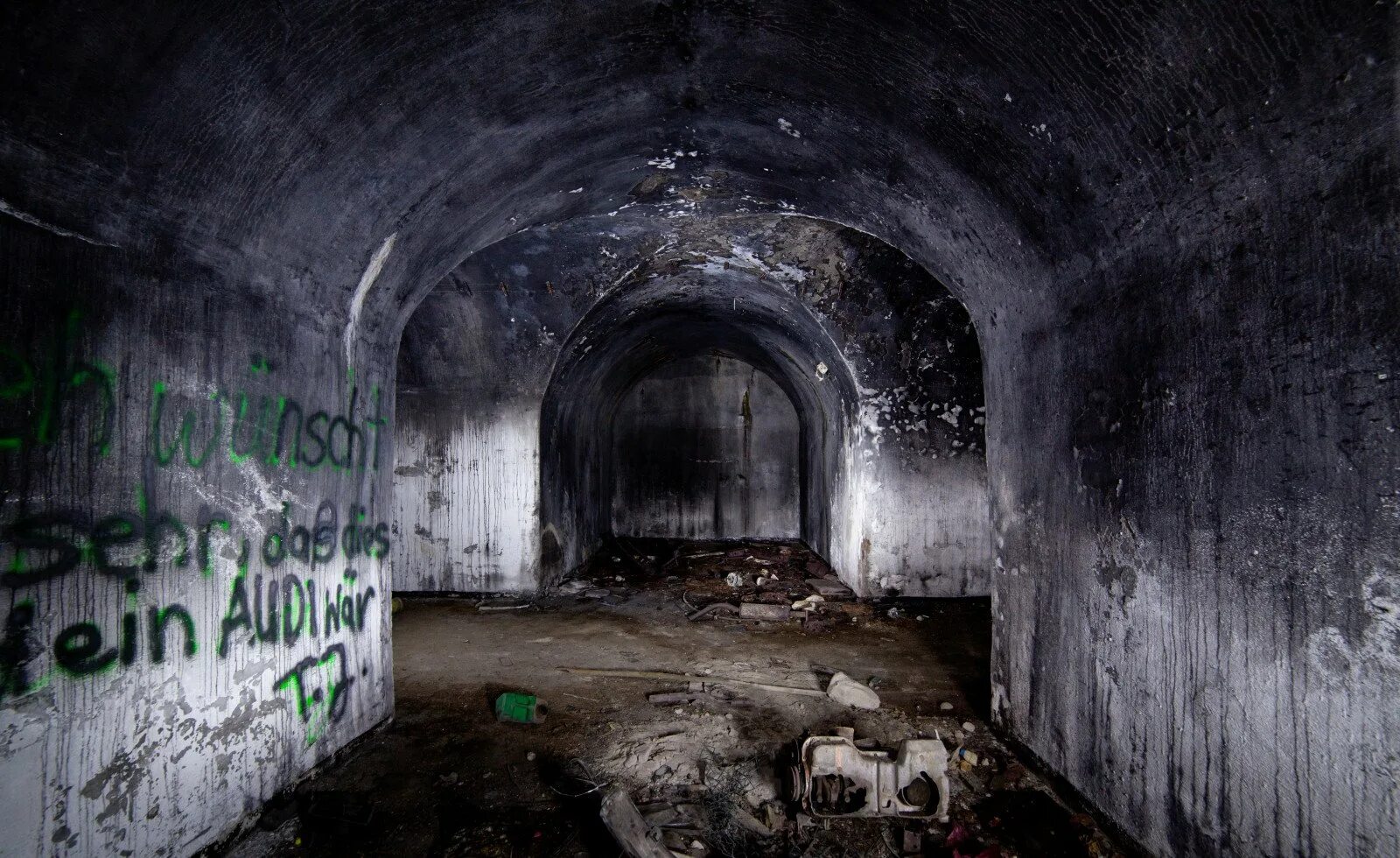 Half life 2 бункер. Бункер мертвых. Бункер мертвых. Заброшенный бункер. Бункер мертвых.