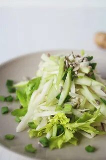 Капуста пекинская яблоки огурец