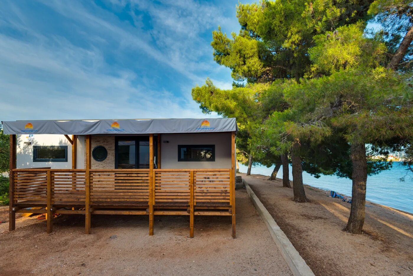 Палатки в африке. Полевой лагерь походный. Mobile camp. Кемпинг виладж. Mobile camp.