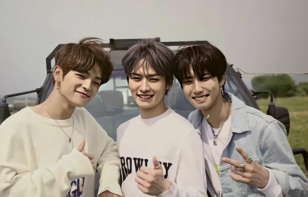 Минсоны stray kids. Ли мин хо фото на обои. Фото минхо как из фанфика живое мясо. Минхо и джисон арт. Джисон стрей с минхо.