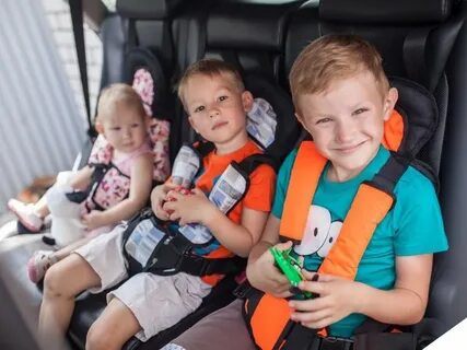 Детское кресло в автобусе