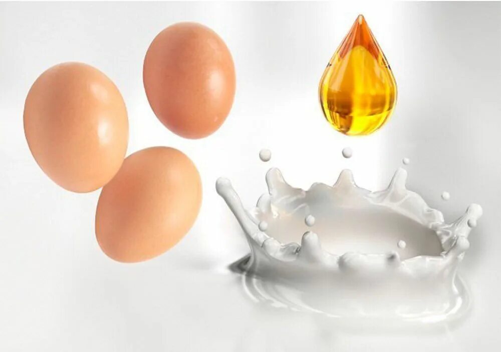 Рецепт от кашля яйцо масло мед. Яичная микстура от кашля. Микстура из яиц от кашля. Яичный желток. От кашля молоко с яйцом и медом.