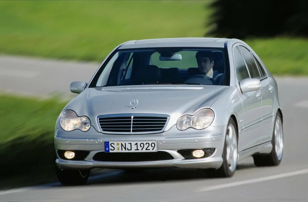 Mercedes benz w203 купе. 2 mercedes. Mercedes benz c class w203. 2 mercedes. C 2.