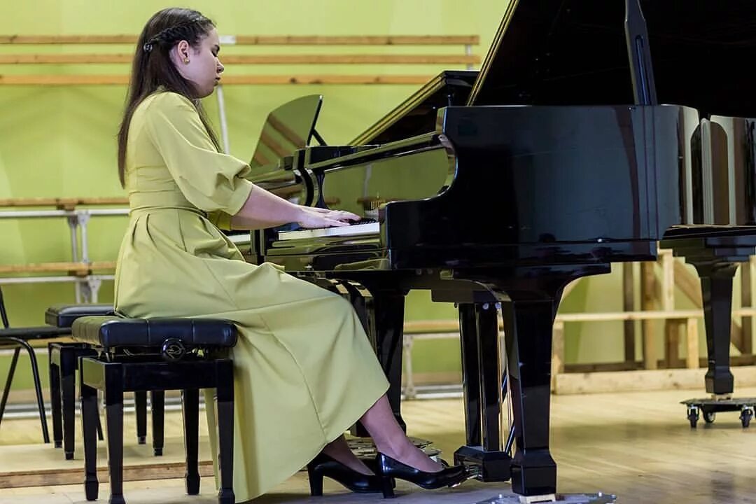 М. Музыкальный колледж кузьминки. Школа фортепиано. Гмпи ипполитова. Логопед габриелова ануш вартановна, москва.