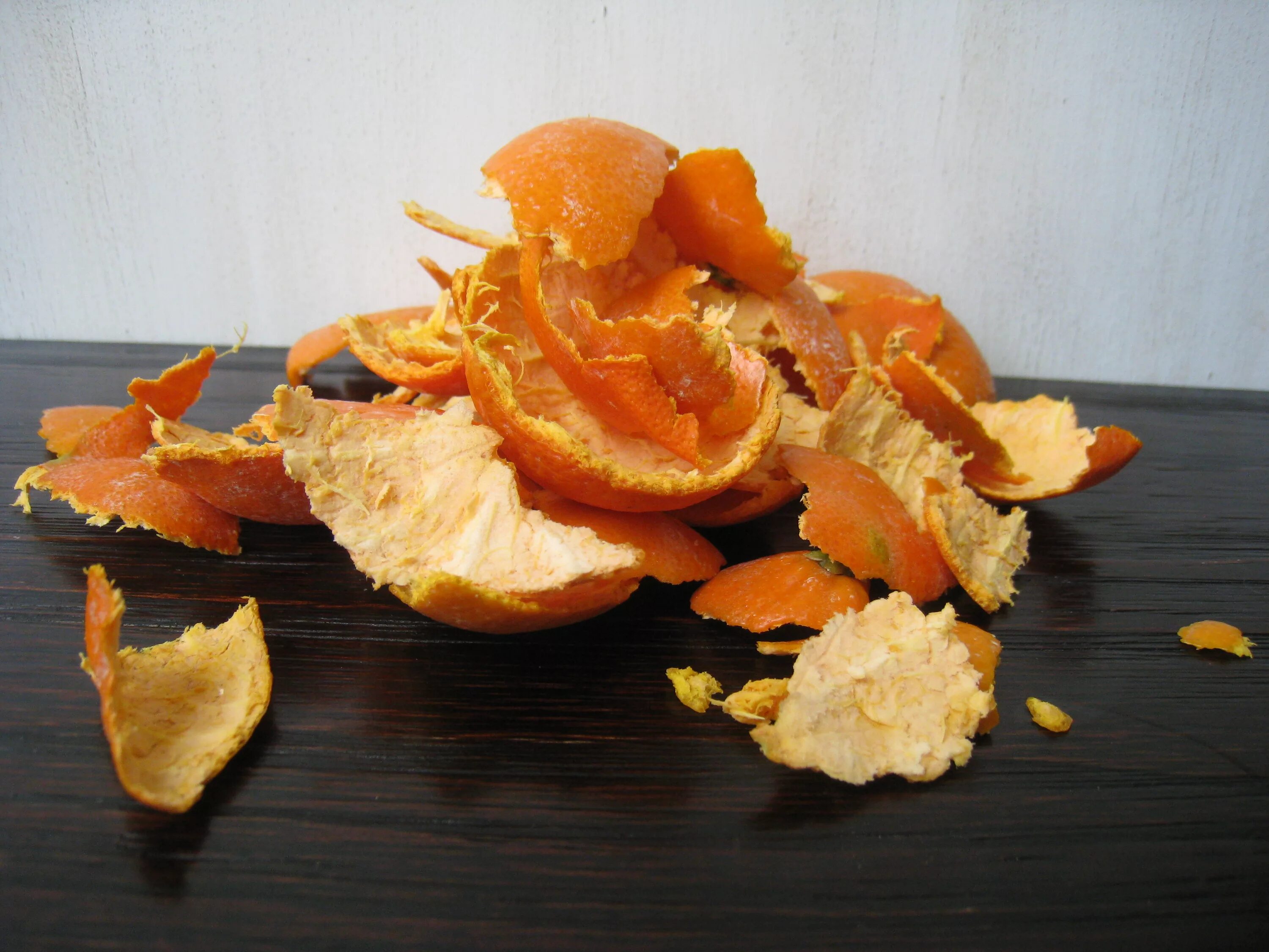 Использование кожуры. Цедра мандарина. Масло из кожуры апельсина. Оранж пил. Orange Spice Orange Peel.