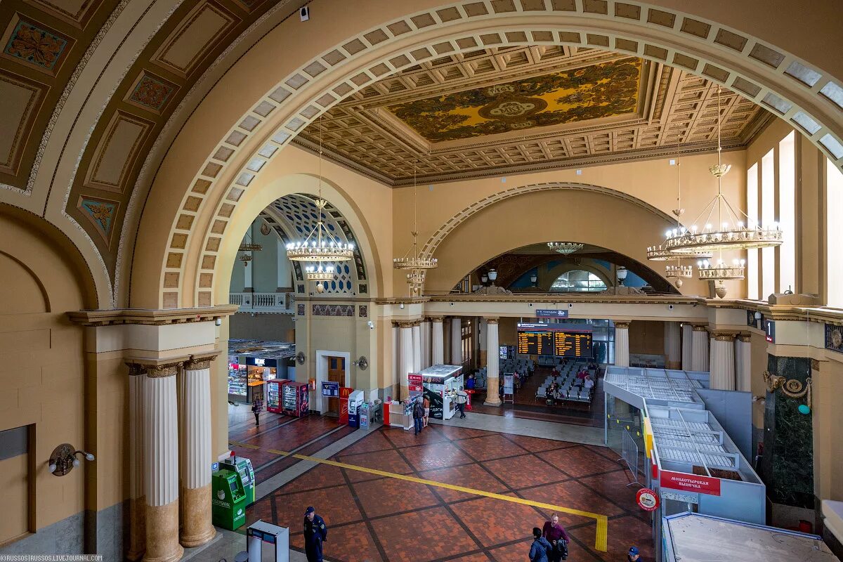 киевский вокзал москва внутри. киевский жд вокзал внутри. ярославский вокзал зал ожидания. киевский вокзал москва изнутри. киевский вокзал зал.