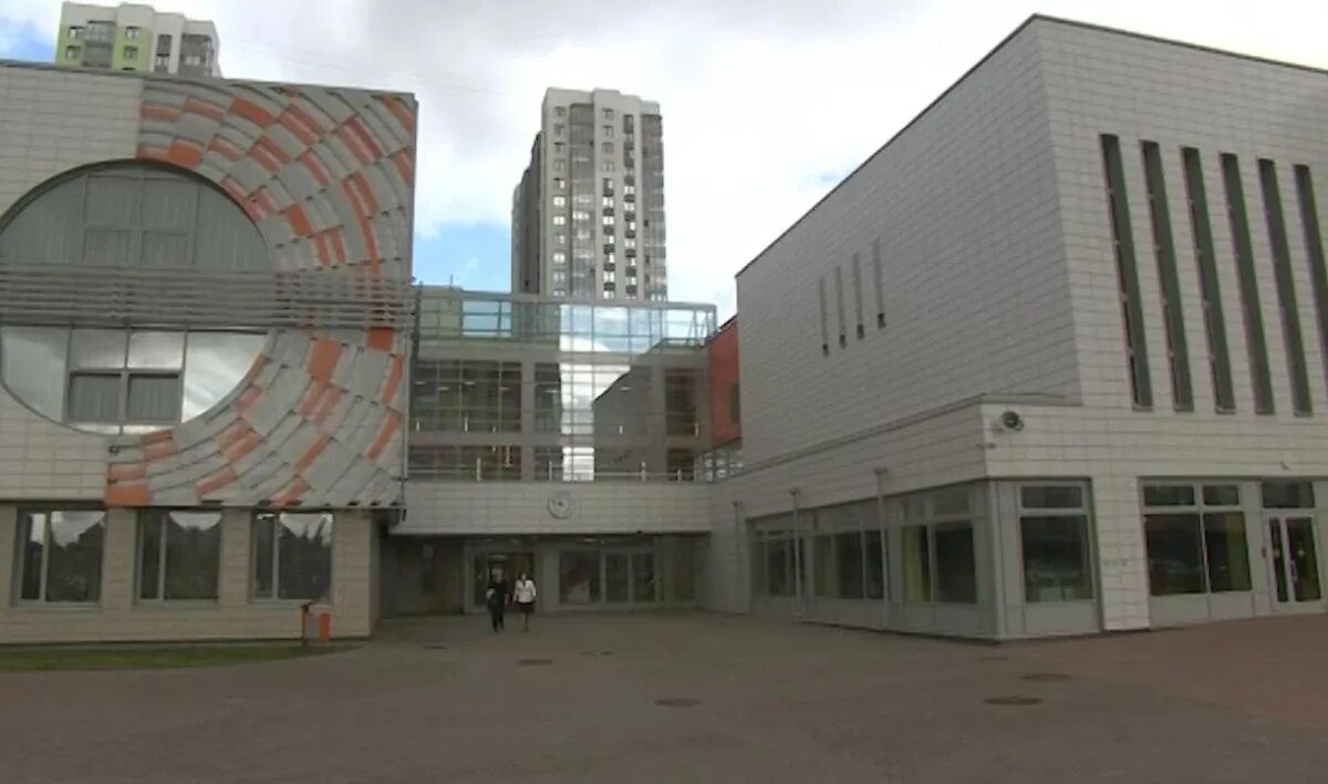 226 лицей фрунзенского района южное шоссе. Лицей 226 санкт-петербург южное шоссе. Лицей 226 санкт петербург. Лицей 226 санкт петербург. Школа 226 фрунзенского района санкт-петербурга официальный сайт.