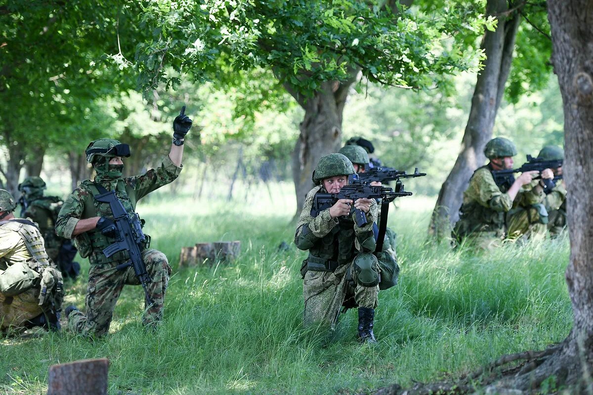 Военные учения. Армейские учения. Армия РФ учения. Русские войска на учениях. Прошедшие учения россия