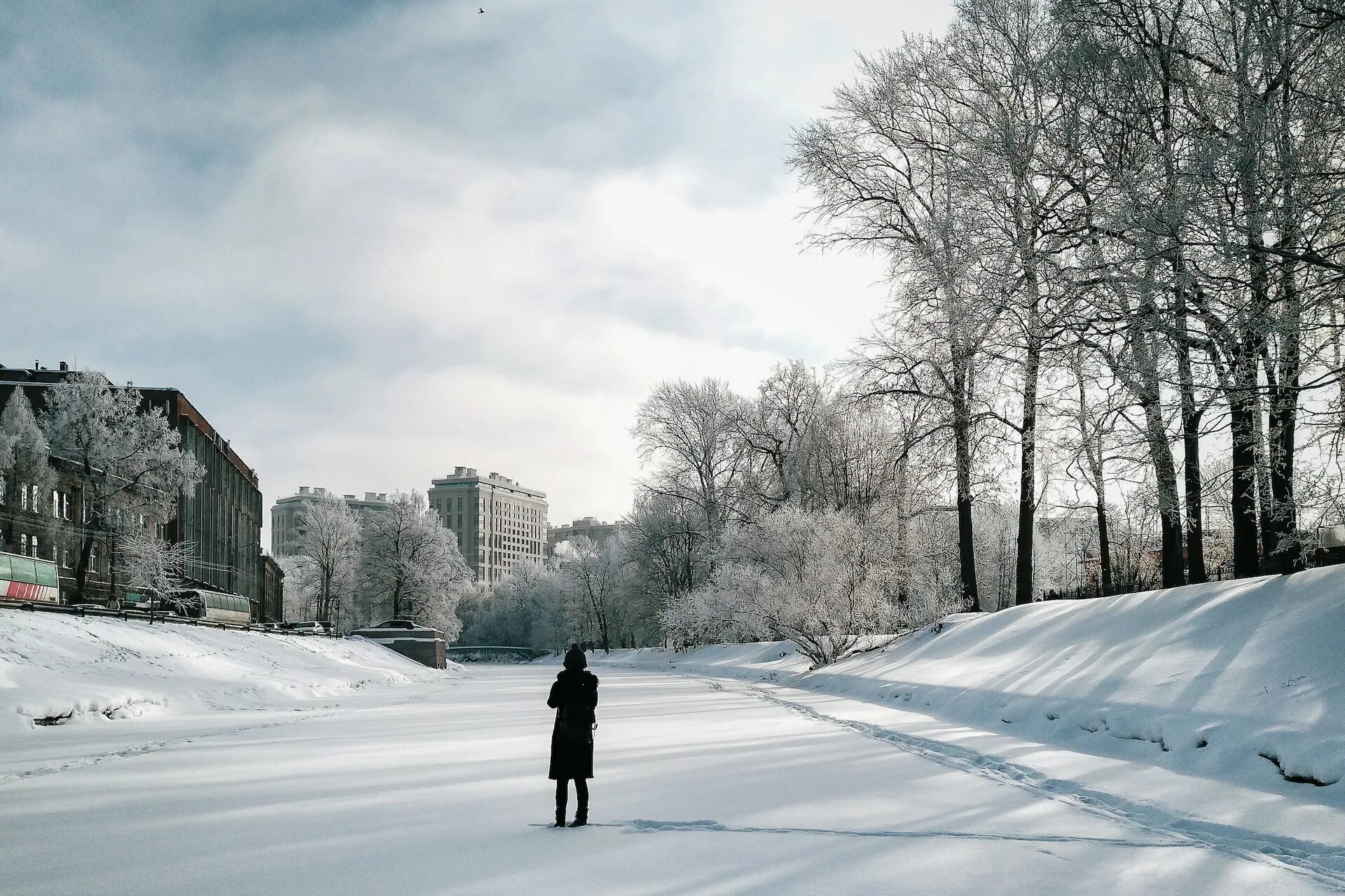 Snowfall на русском. Снегопад. Санкт-Петербург снег. Снег в Питере. Снегопад в Санкт-Петербурге.