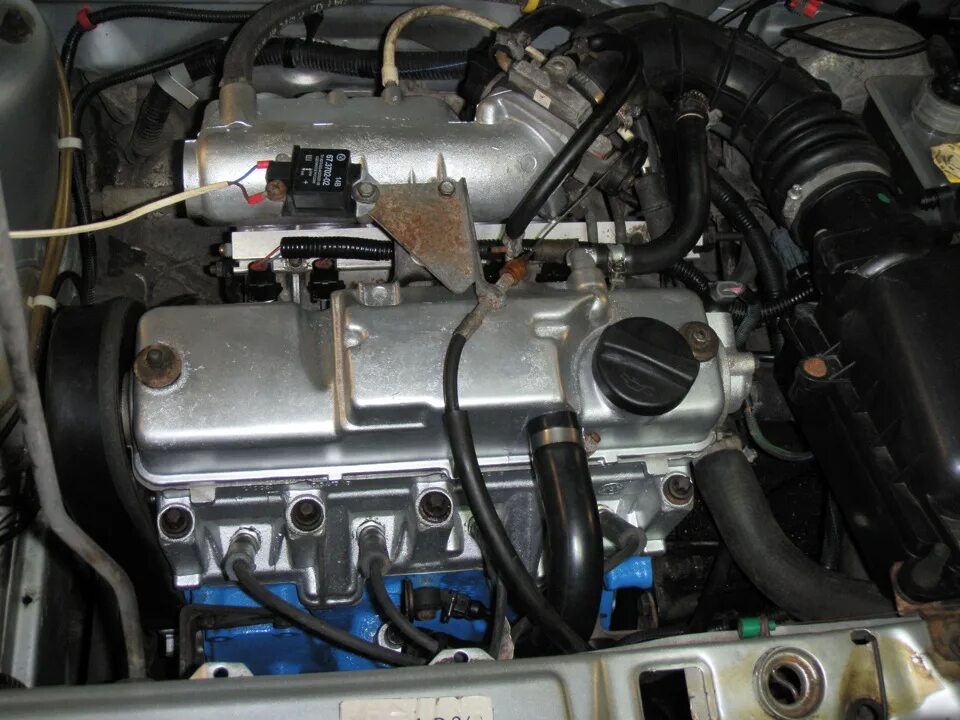 Купить двигатель 2114 цены. ДВС ВАЗ 2114. ДВС ВАЗ 2114 1.6. 8 Клапанный двигатель 2114. Движок 8 клапанный ВАЗ 2114.