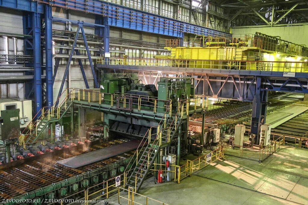 Ккц ммк. Череповец металлургический комбинат северная магнитка. Сколько лет комбинату. Металлургический завод магнитогорск. Сколько лет комбинату.