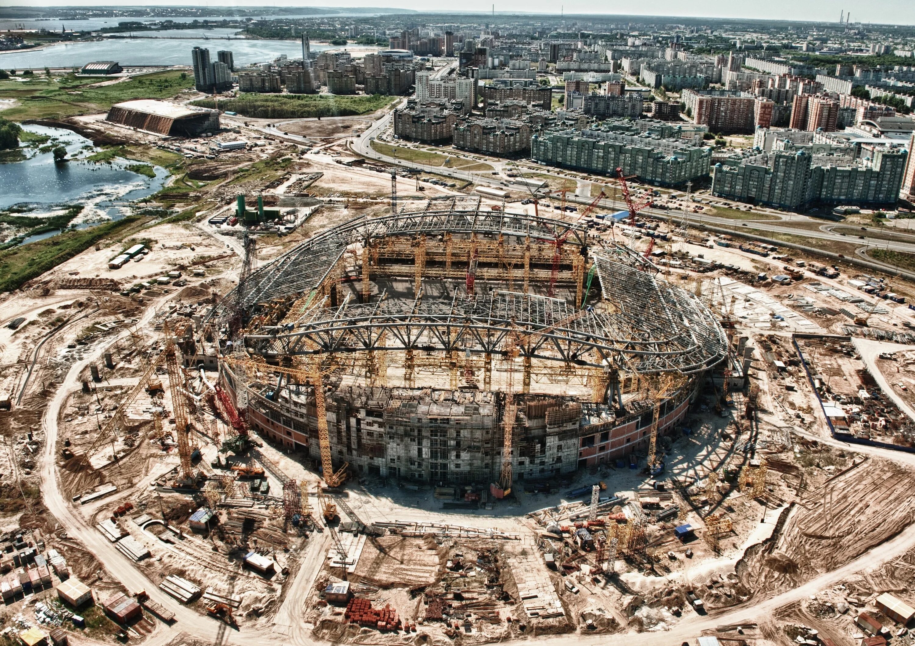 Стадион в Казани стройка. Казань Арена. Казань Арена здание. Казань Арена до строительства. Стадион стройка