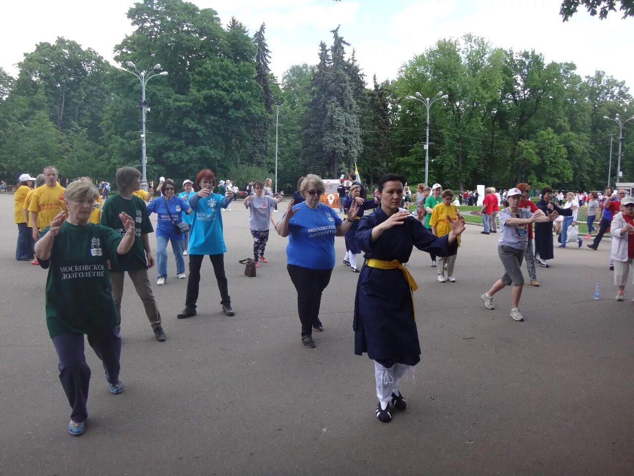 Парк долголетия. Московское долголетие Сокольники. Московское долголетие парк Дубки. Московское долголетие в парках. Долголетие в Таганском парке.