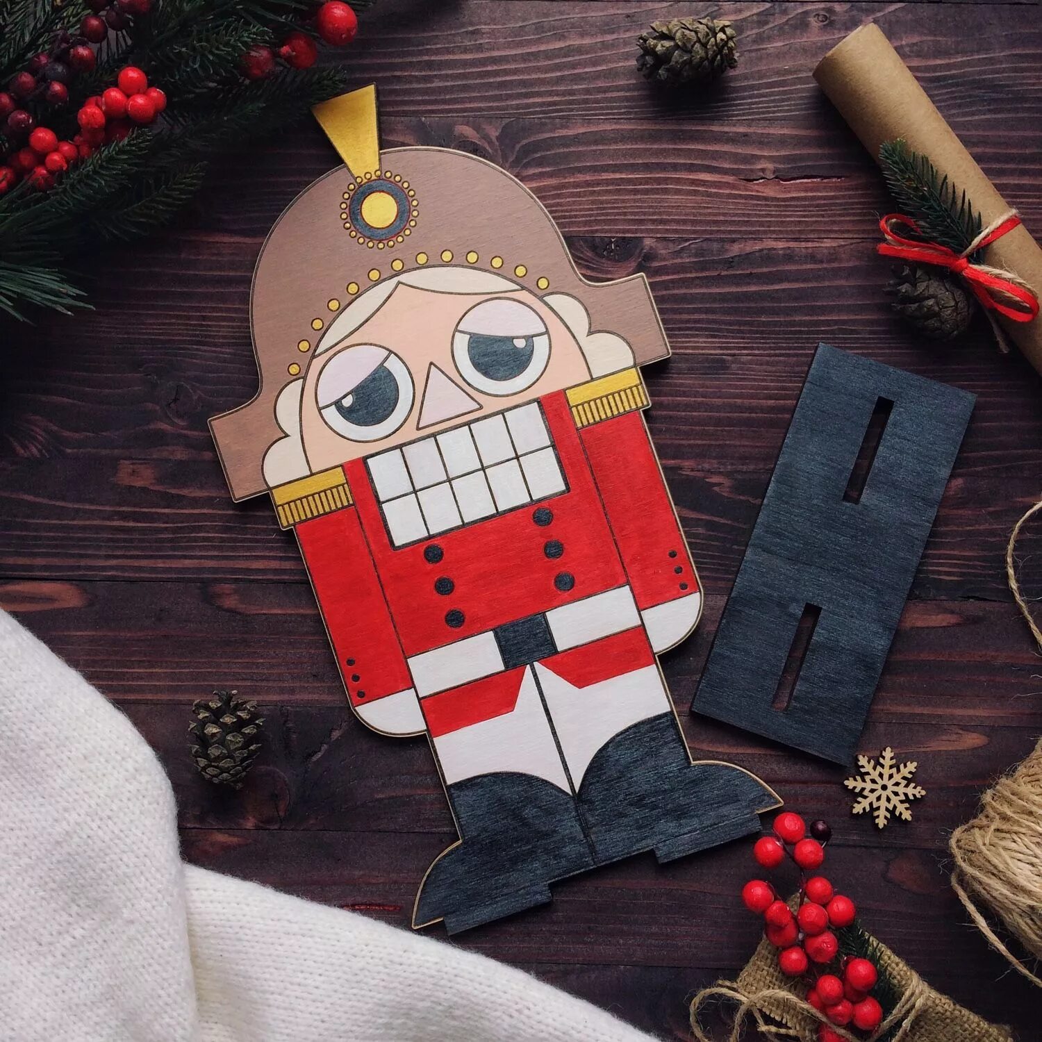 поделка щелкунчик своими руками. щелкунчик балет григоровича. чайковский щелкунчик большой театр. щелкунчик изображение. ёлочная игрушка "щелкунчик" (бирюсинка.