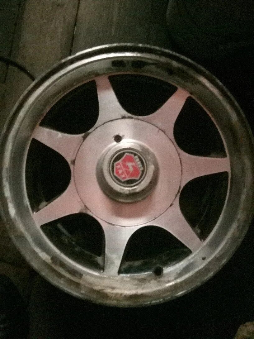 Литые диски на газ 24. Газ 24 кованые диски. Газ 31105 колеса. Газ 24 кованые диски. Литые диски на газ.